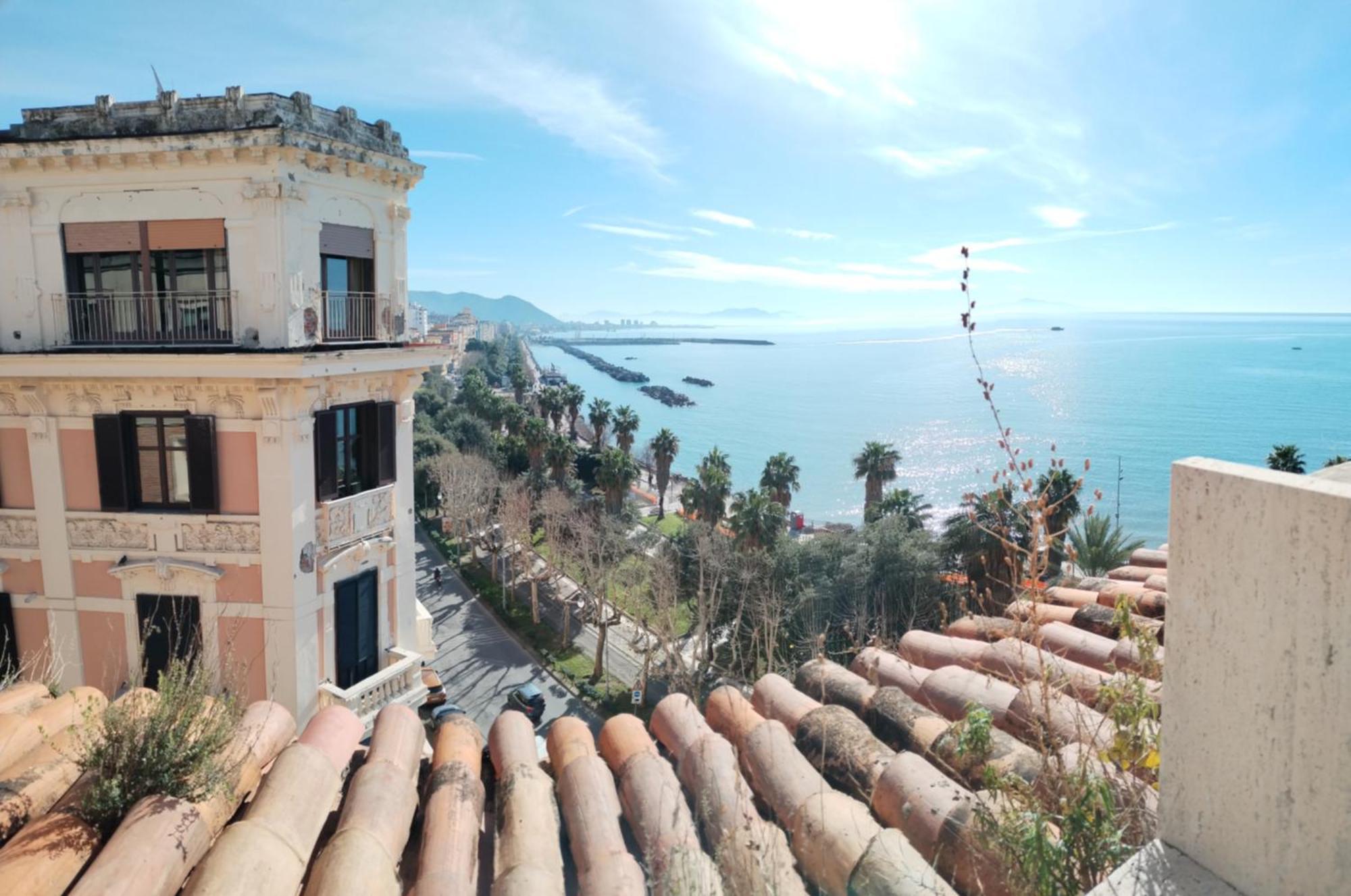 Апартаменты Salifornia Casa Vacanze Салерно Экстерьер фото